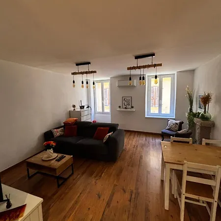Vielle - 4 Personnes * Ajaccio (Corsica)